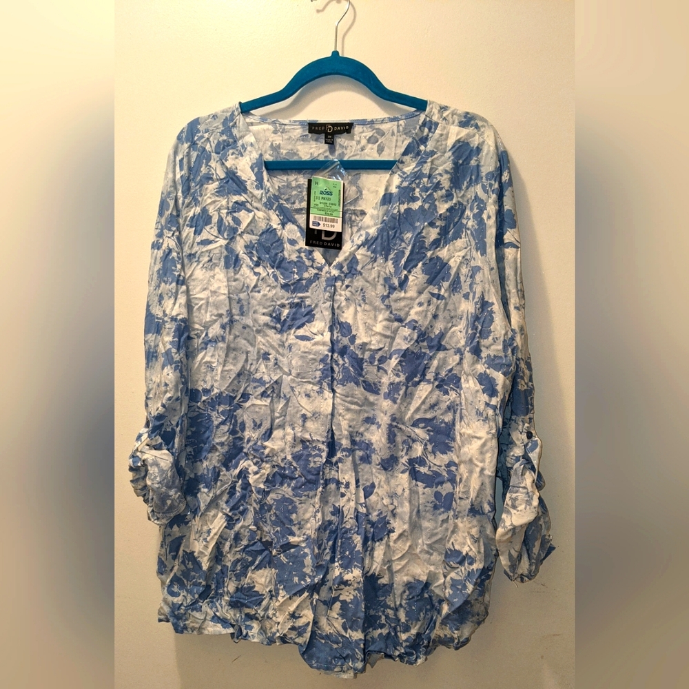 Women's Light-Weight 3/4 Sleeve Top